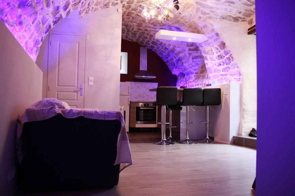 Gite De La Fontaine Paulhe Habitación foto